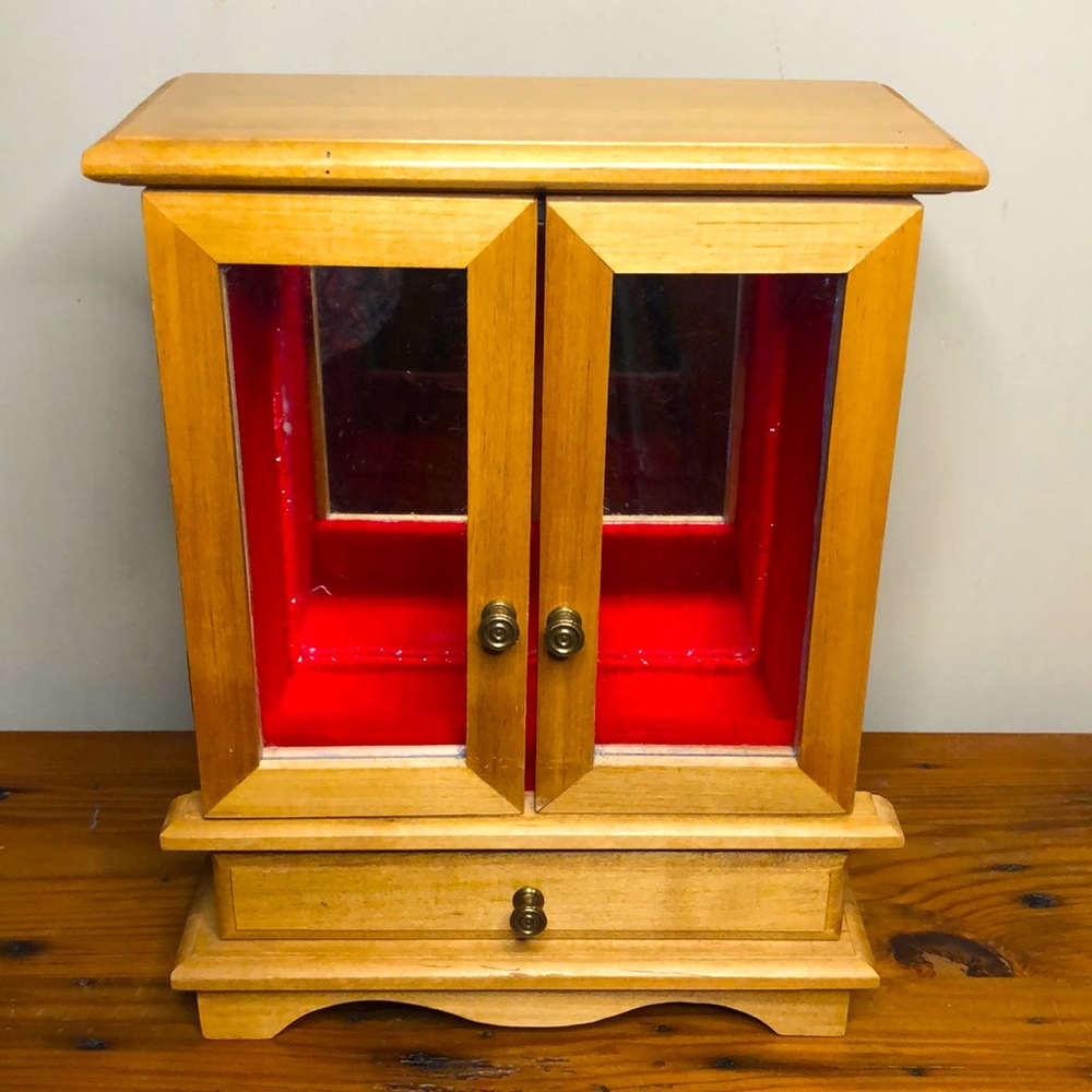 Wood jewelry box with doors
